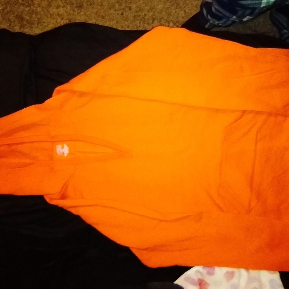 Soffe woman v-neck hoodie